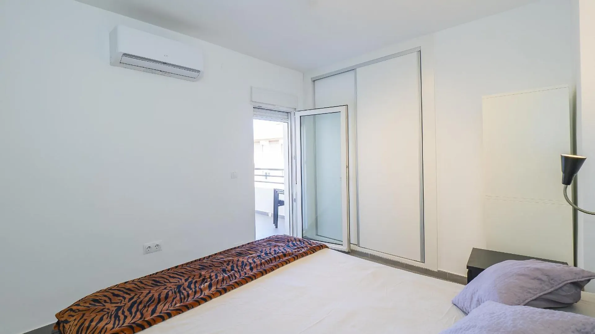 Cubo'S Mariana Apartment Málaga 0*,  İspanya