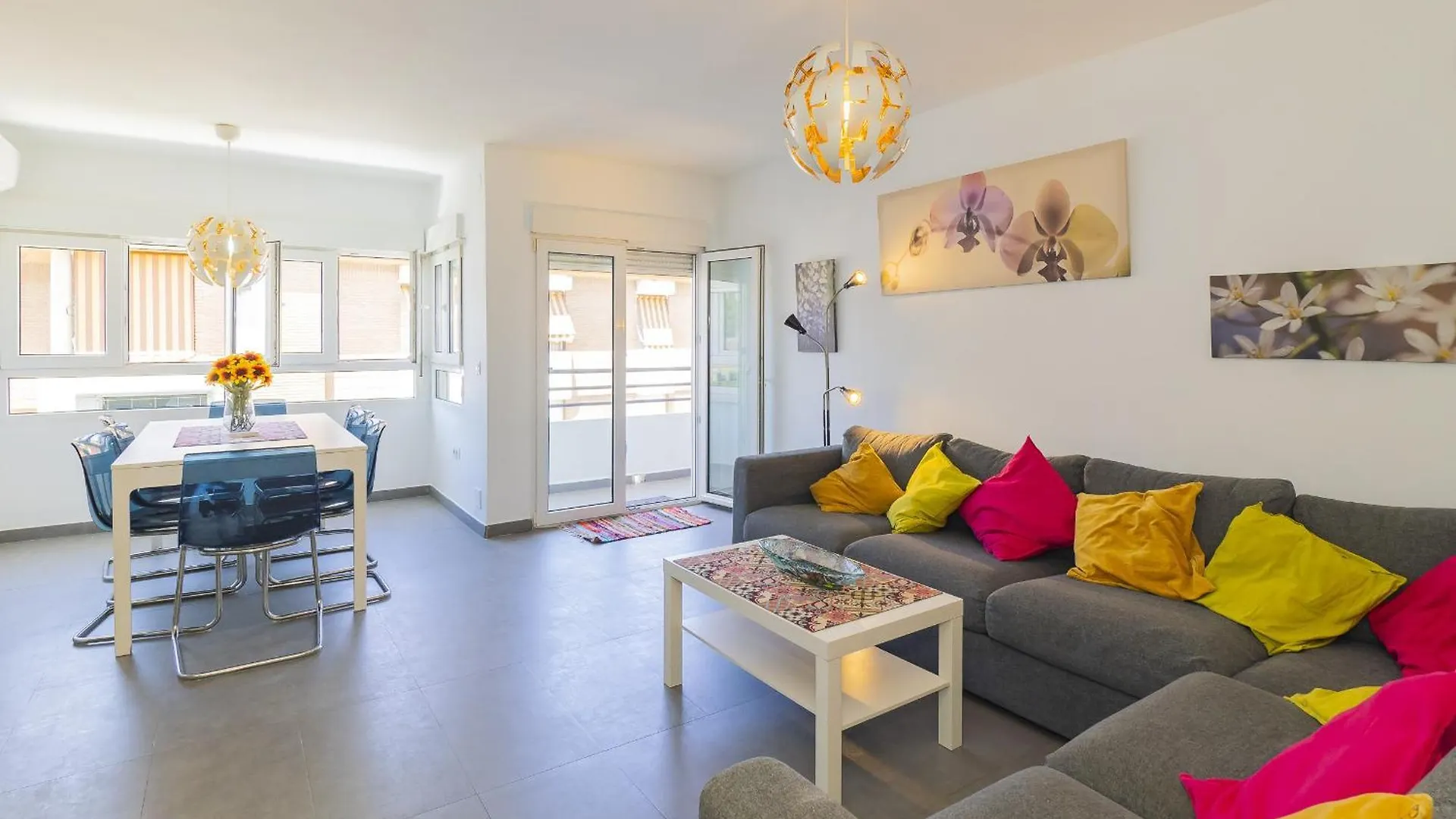 Cubo'S Mariana Apartment Málaga 0*,  İspanya